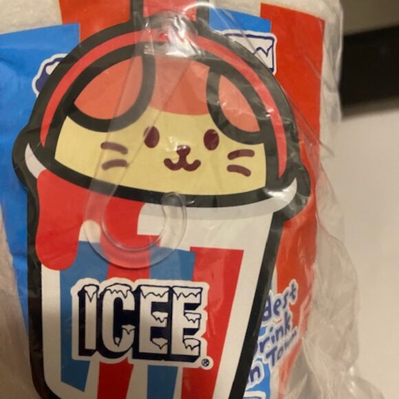 ICEE: Plush Dog Toy "Coldest Drink In Town" - Picture 6 of 6